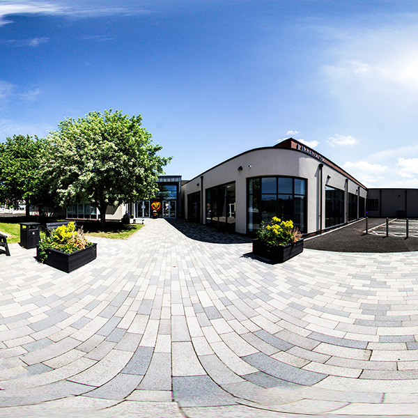 360° View of Entrance